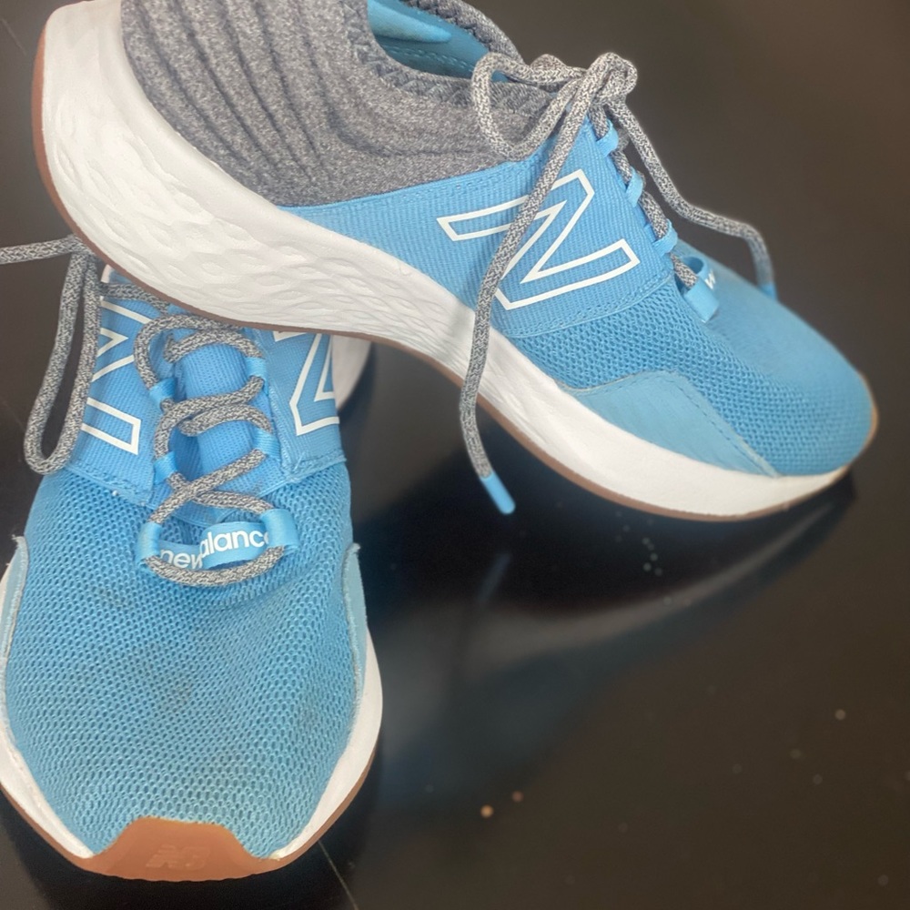 New Balance Fresh Foam Roav Womens Sneaker